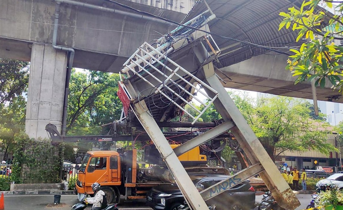 Perkuat Mitigasi Cegah Kendaraan Angkutan Barang Tabrak JPO 